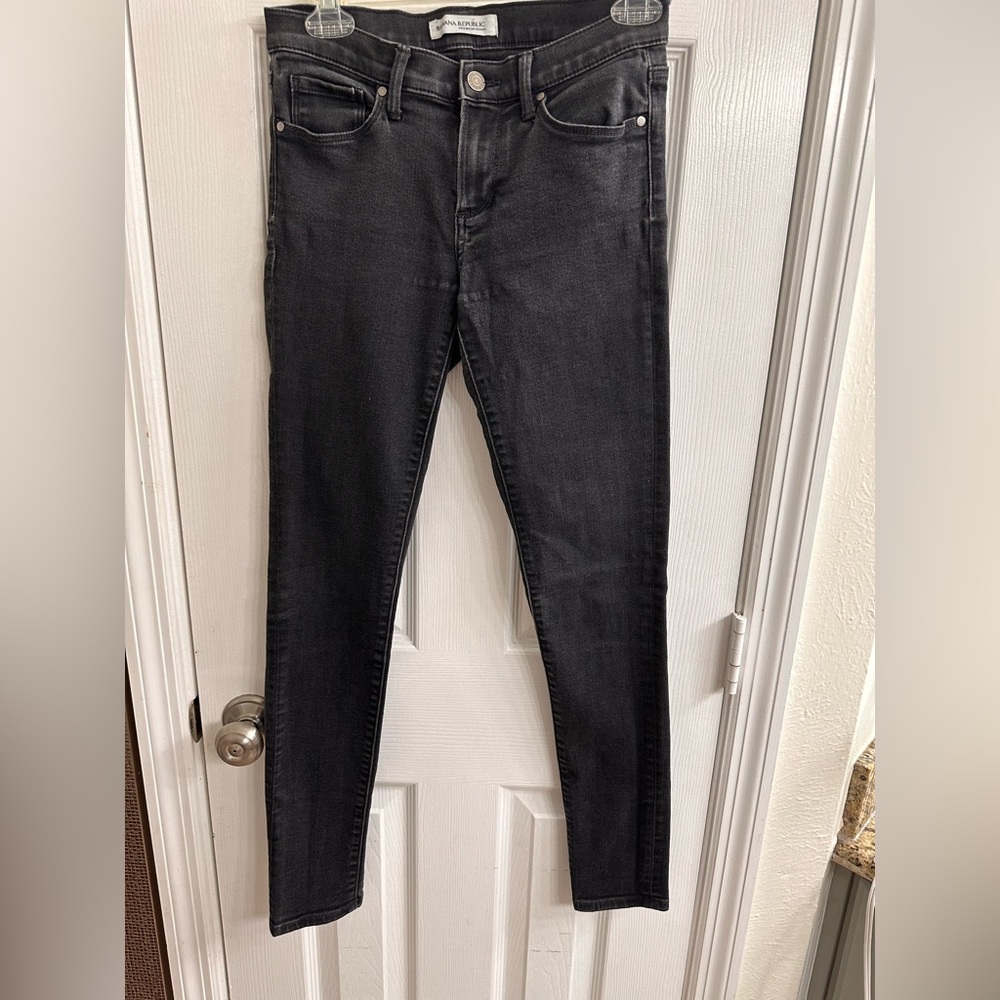 Black Banana Republic skinny jeans